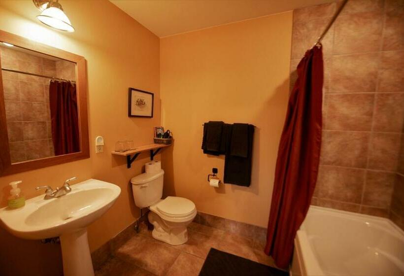 منزل 3 غرف نوم, Auberge Kicking Horse Guest House