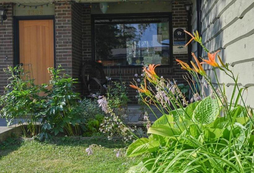 منزل 3 غرف نوم, Auberge Kicking Horse Guest House