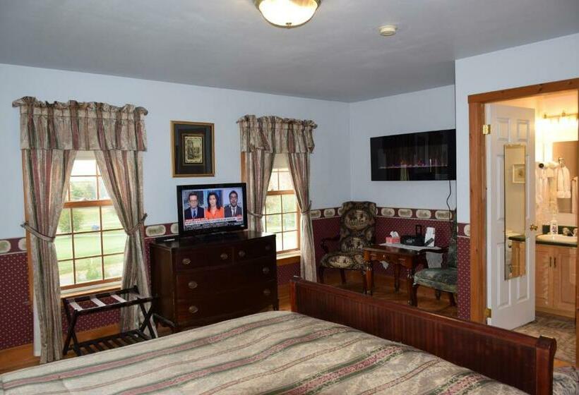 جناح, Auberge Wild Rose Inn