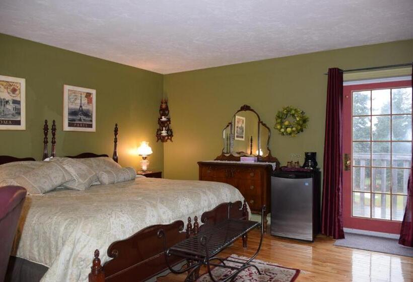 جناح مزود بجاكوزى, Auberge Wild Rose Inn