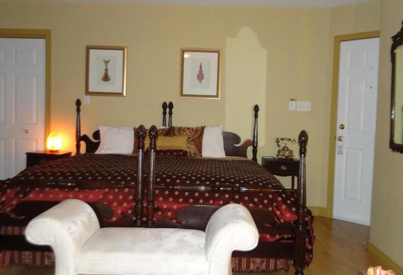 جناح, Auberge Wild Rose Inn