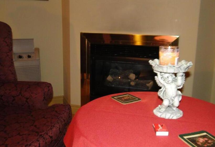 جناح, Auberge Wild Rose Inn