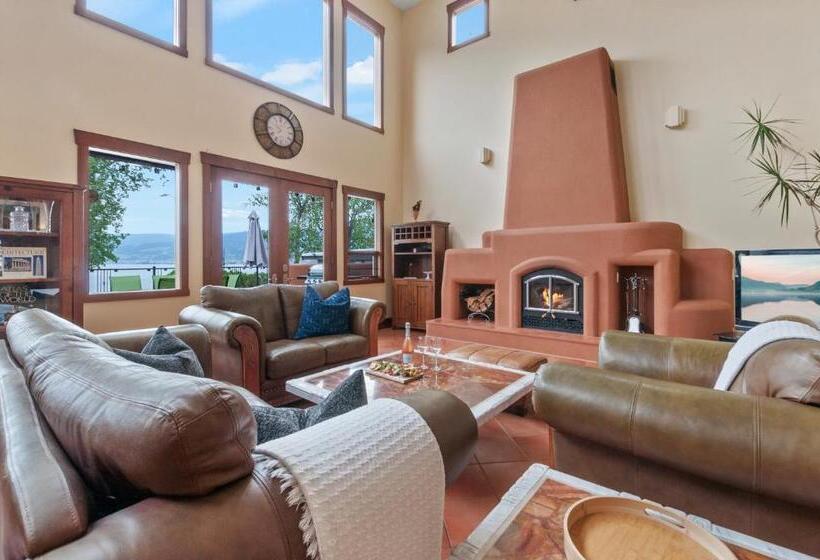 침실 4개 주택, Casa Grande Inn & Suites