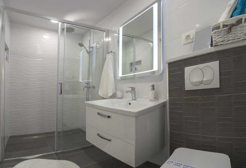 מיטה בחדר משותף, Central Old Town Rooms
