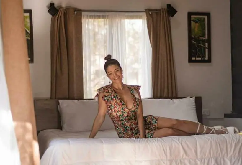 Standard-huone Terassi, Colinas Del Miravalles Hotel & Hot Springs
