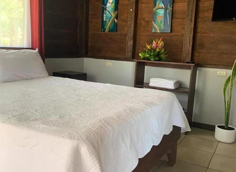 חדר סטנדרט עם טרסה, Colinas Del Miravalles Hotel & Hot Springs