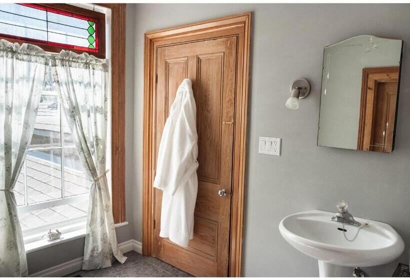 غرفة قياسية, Culverdene House