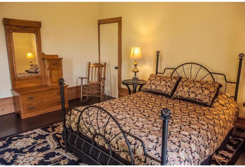 غرفة قياسية, Culverdene House