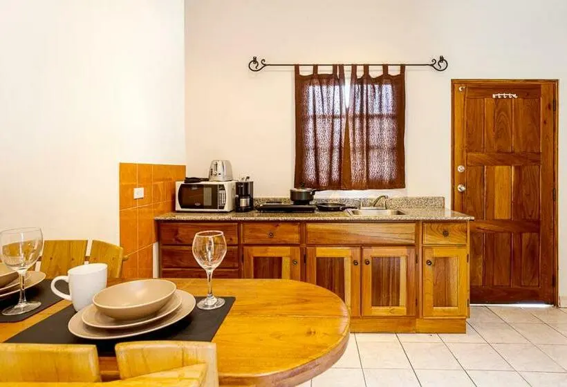 Juniorsviitti Terassi, Downtown Suites