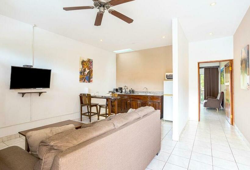 패밀리 스위트, Downtown Suites