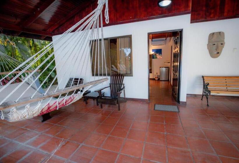 اتاق استاندارد چهار تخته, El Jardin