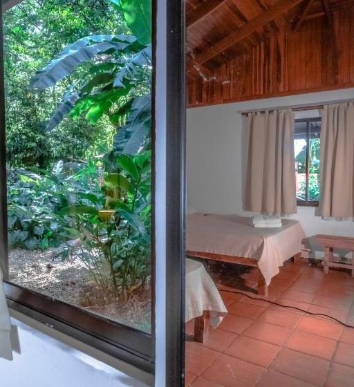 Quarto Quádruplo Estandar, El Jardin