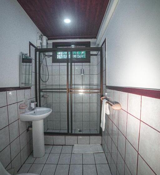 اتاق اکونومی, El Jardin