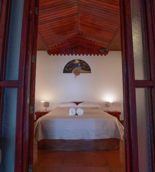 Quarto Economy, El Jardin