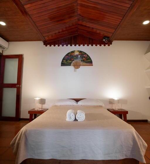 اتاق اکونومی, El Jardin