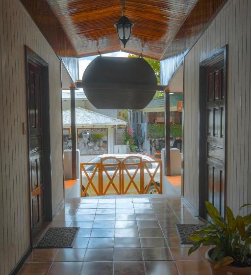 Quarto Economy, El Jardin