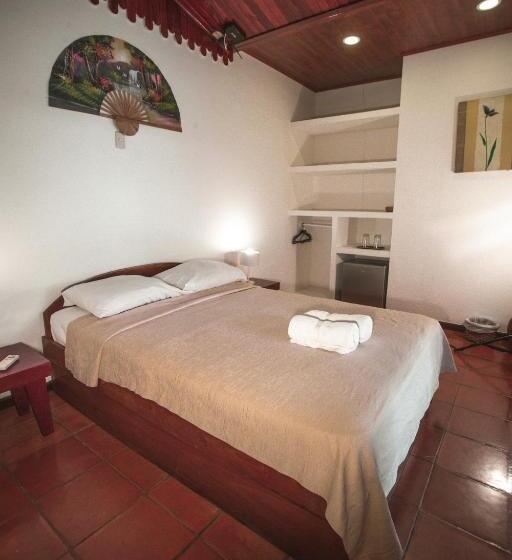 اتاق اکونومی, El Jardin