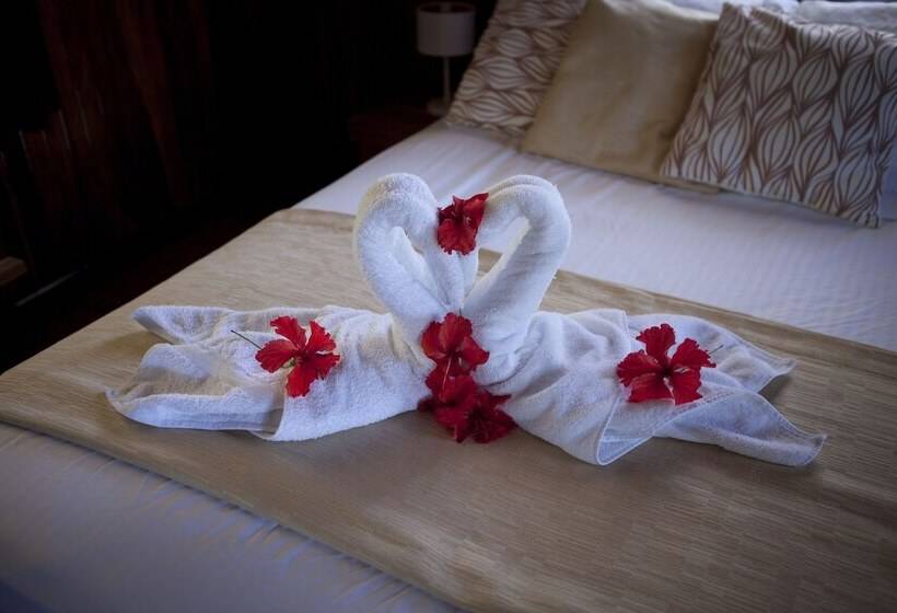 اتاق لوکس با بالکن, El Jardin