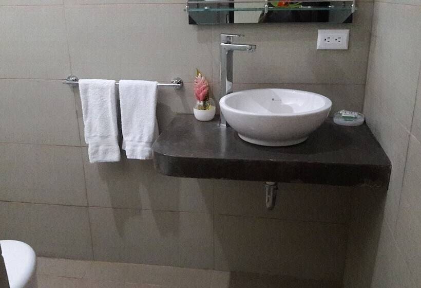 اتاق لوکس با بالکن, El Jardin