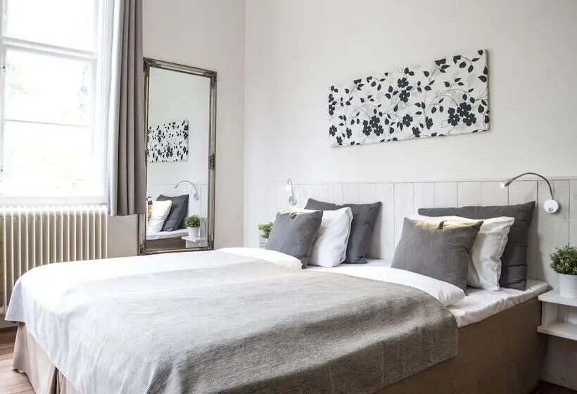 Perhehuone, Guesthouse Eleven