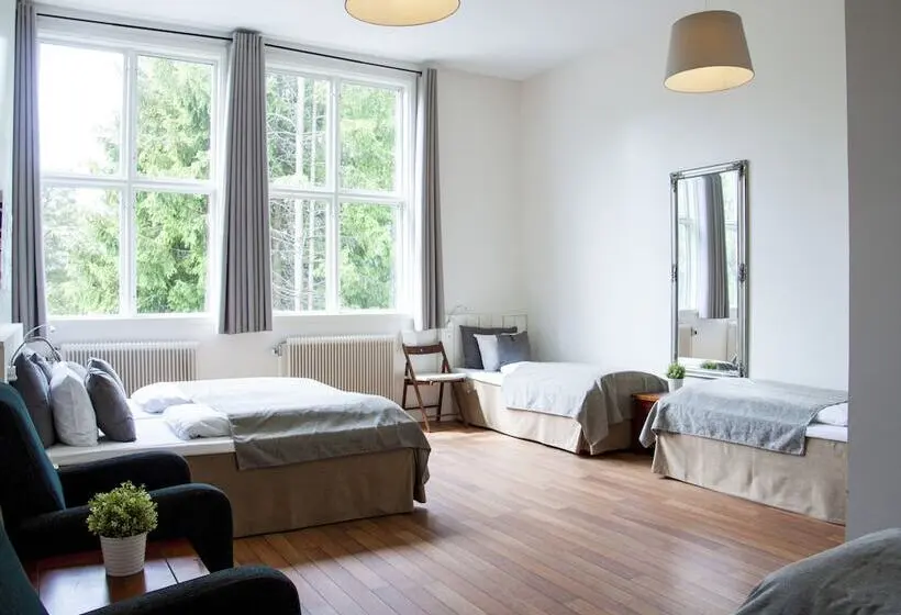Perhehuone, Guesthouse Eleven