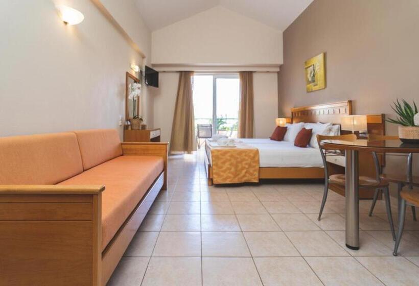 Studio Superior, Helios Apartments