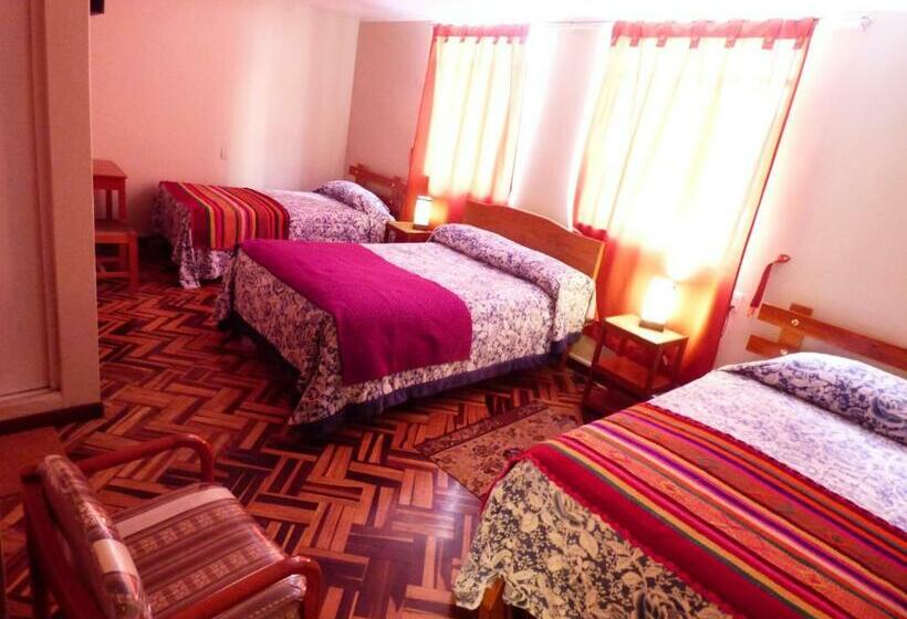 Pokój Standard Trzyosobowy, Hostal Los Uros