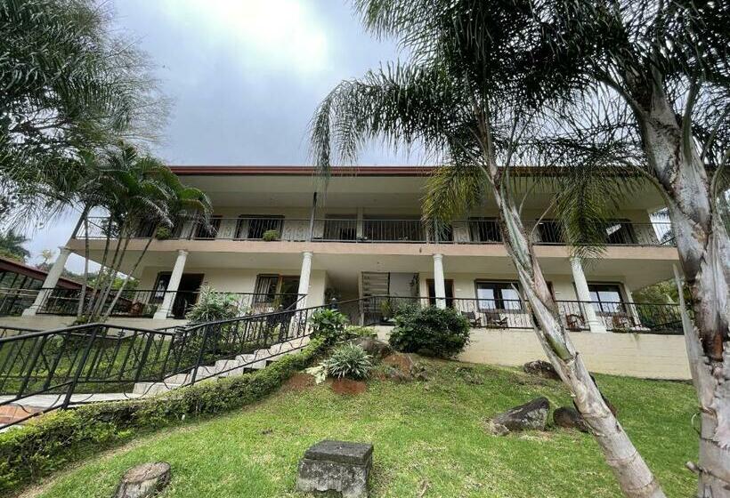 جناح ديلوكس, Martino Spa And Resort