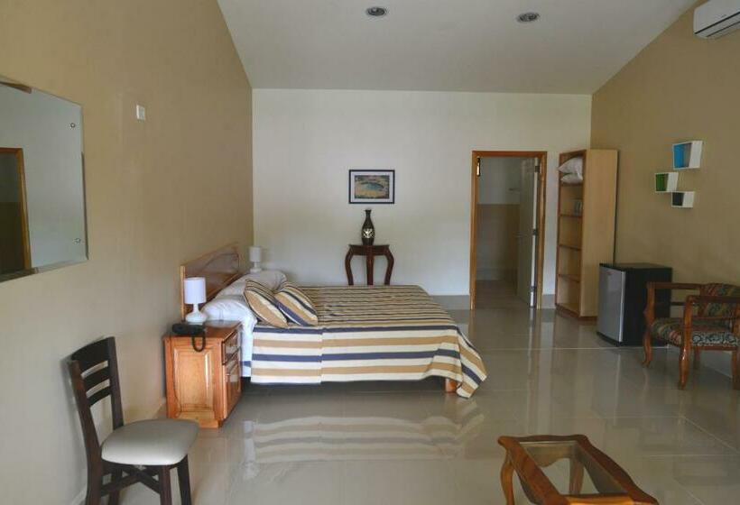 جناح ديلوكس, Martino Spa And Resort