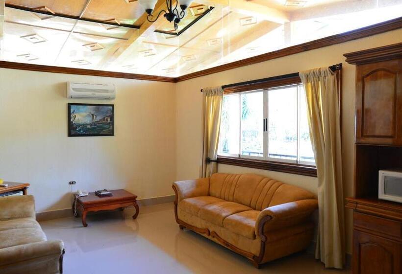 ‫فيلا غرفة نوم واحدة, Martino Spa And Resort