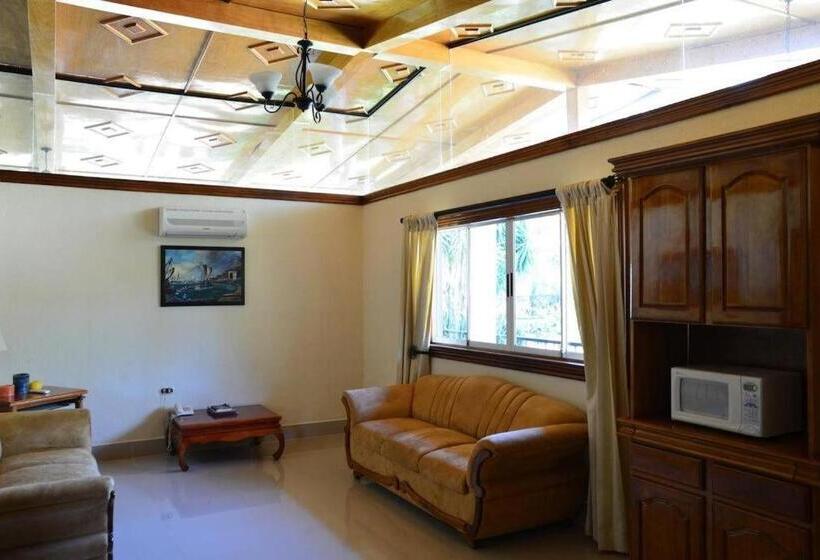 ‫فيلا غرفة نوم واحدة, Martino Spa And Resort