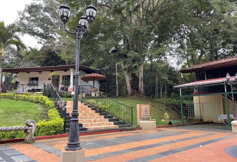 ‫فيلا غرفة نوم واحدة, Martino Spa And Resort