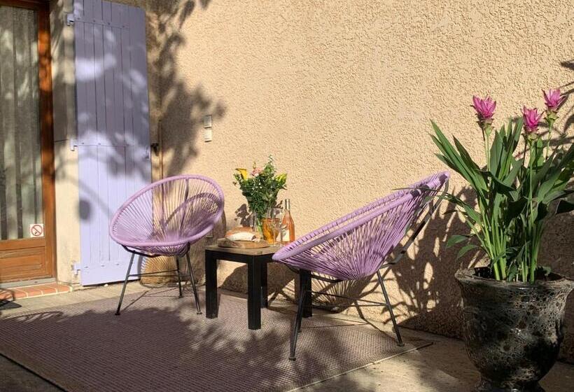 デラックススタジオ, Résidence Les Sources