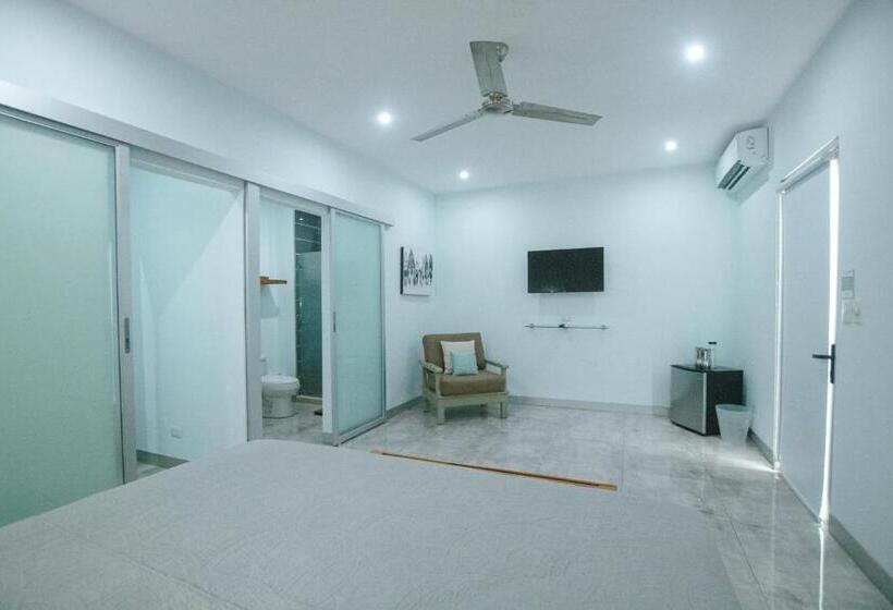 キングサイドベッドのスタンダードワンルーム, Tamarindo Bay Suites   Self Check In, Adults Only