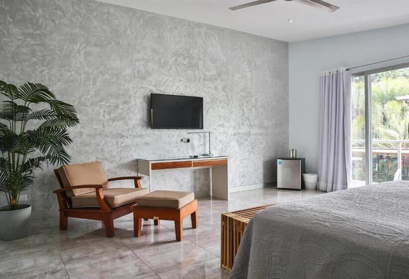 プールビュースタンダードステューディオ, Tamarindo Bay Suites   Self Check In, Adults Only