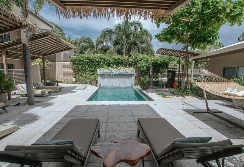 Студио Стандарт с Балконом, Tamarindo Bay Suites   Self Check In, Adults Only