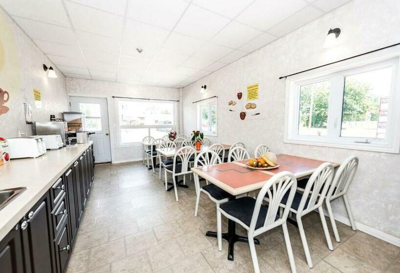 חדר סטנדרט, Niagara Parkway Court Motel