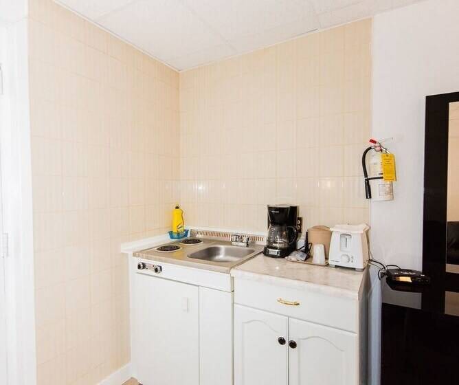 חדק דלוקס עם ג'קוזי, Niagara Parkway Court Motel