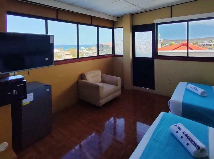 家庭间, Los Algarrobos