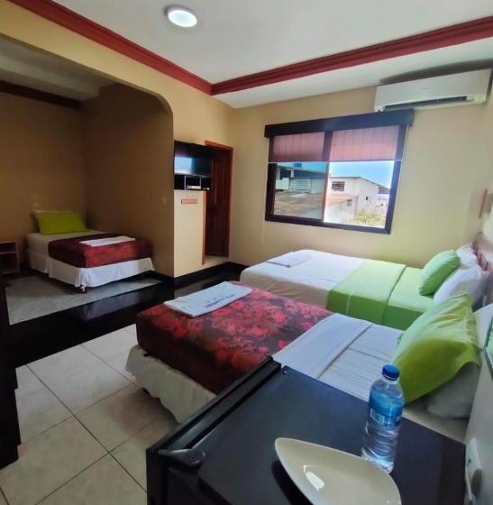 四人标准间, Los Algarrobos