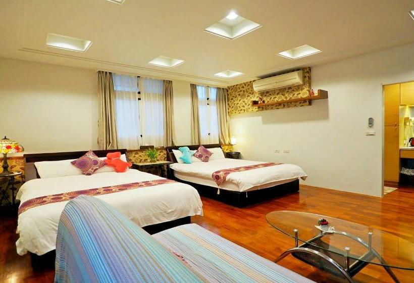 اتاق استاندارد چهار تخته, Nature House Homestay