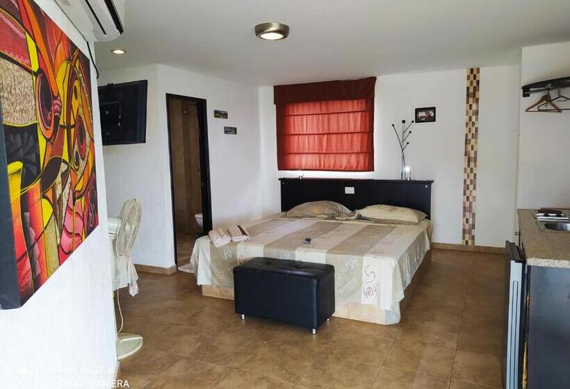 Triple Room Sea View, Casa Oasis