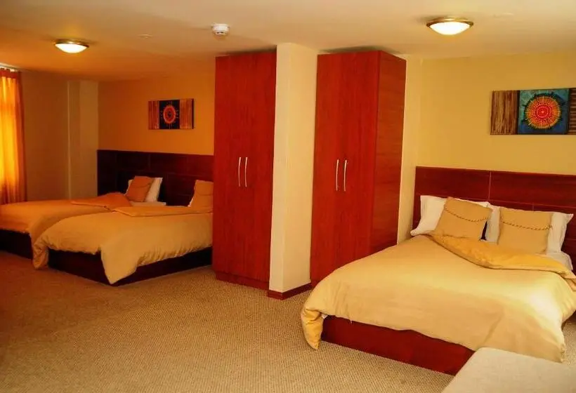 Standard Kolmen Hengen Huone, Colony Inn