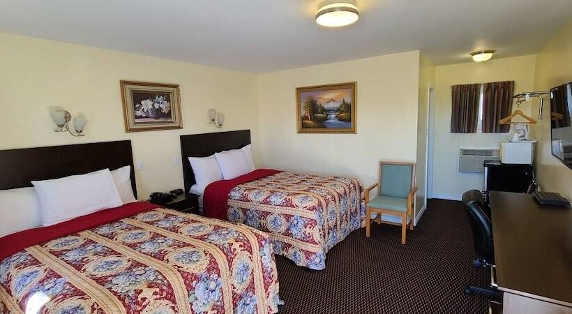 غرفه قياسيه سريرين مزدوجين, Fox Motor Inn