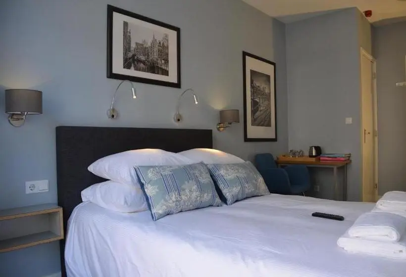 اتاق استاندارد, Frisco Inn