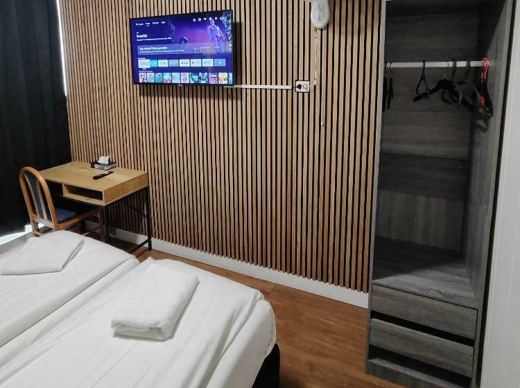 غرفة قياسية, Holland Lodge