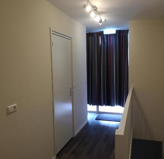 شقة غرفة نوم واحدة بالطابق الأرضى, Holland Lodge