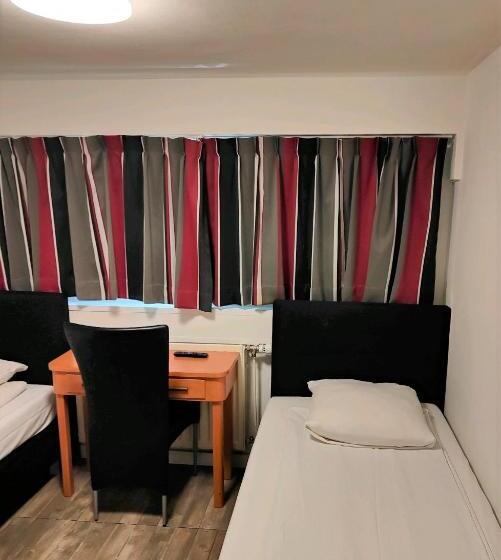 带共用浴室的标准房间, Holland Lodge