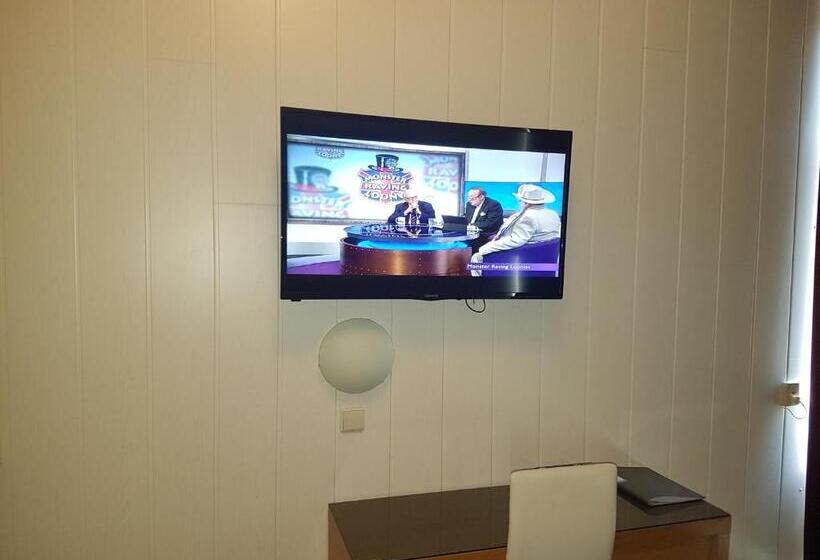 غرفة قياسية, Holland Lodge