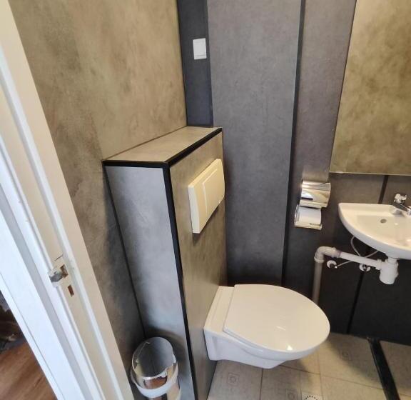 غرفة قياسية, Holland Lodge